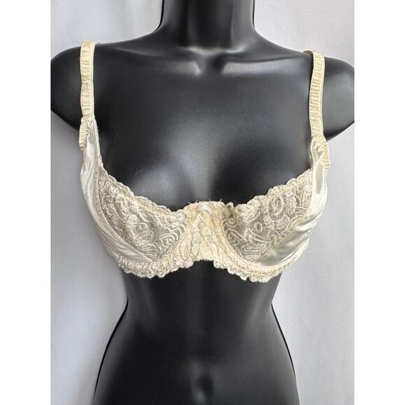 Vintage Victoria's Secret Cream Satin Bra Size 34C Balconette Retro Victorian - Picture 1 of 7